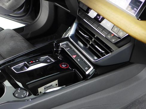 Used 2022 Audi e-tron GT Premium Plus AWD/4WD image 14