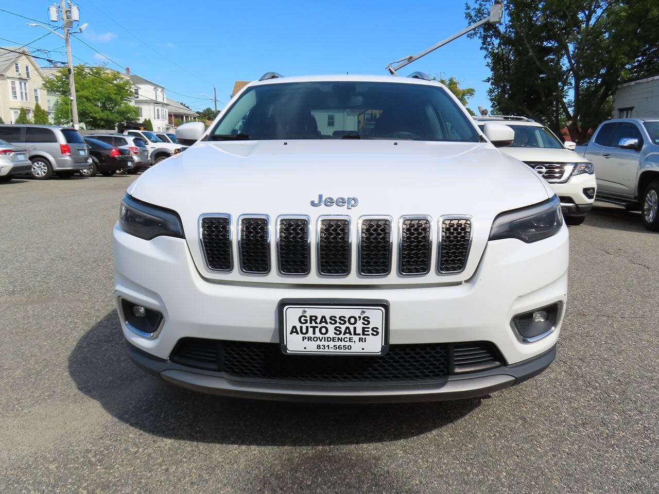 Used 2019 Jeep Cherokee Limited AWD/4WD image 6