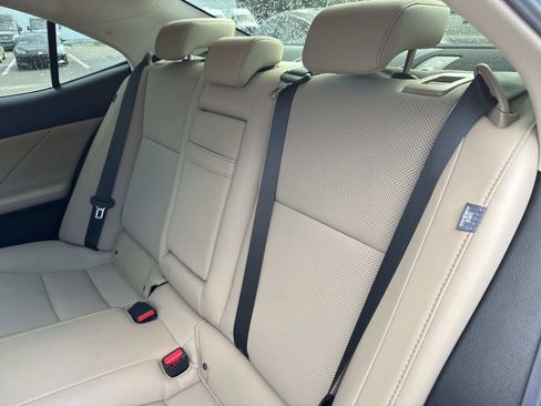 Used 2020 Lexus IS 300 image 6