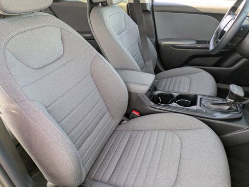 Certified 2025 Kia K4 EX image 10