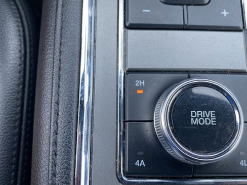 Used 2021 Ford Expedition XLT AWD/4WD image 19