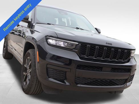 Used 2024 Jeep Grand Cherokee L Laredo AWD/4WD image 7