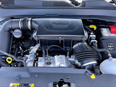 Used 2025 Jeep Compass Trailhawk AWD/4WD image 9