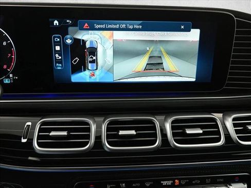 New 2026 Mercedes-Benz GLS 580 4MATIC image 16