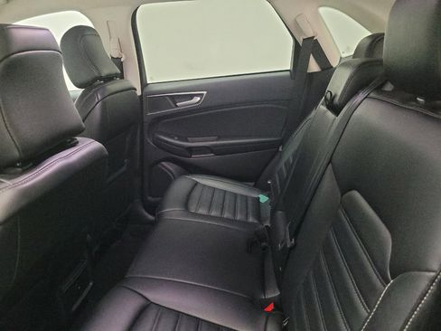 Used 2024 Ford Edge SEL image 18