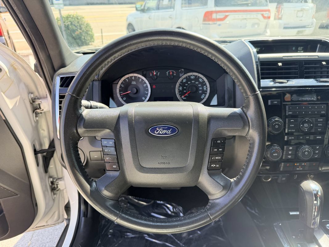 Used 2012 Ford Escape Limited AWD/4WD image 17