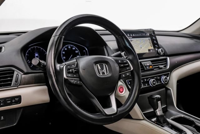 Used 2018 Honda Accord Touring image 22