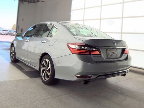 Used 2017 Honda Accord EX-L image 6