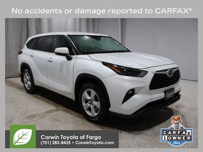 Used 2022 Toyota Highlander LE