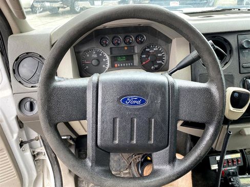 Used 2010 Ford F250 XLT image 14