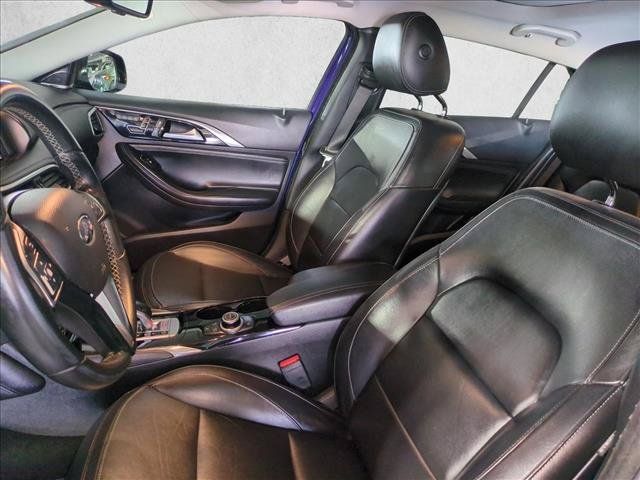 Used 2017 INFINITI QX30 Premium FWD image 15
