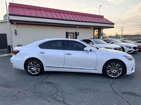 Used 2014 Lexus LS 460 w/ Comfort Package image 4