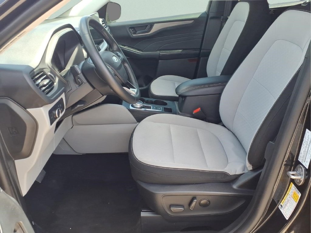 Used 2024 Ford Escape Active w/ Tech Pack #1 FWD image 12