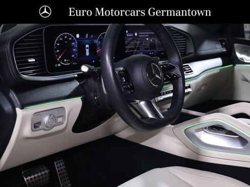 Used 2025 Mercedes-Benz GLS 450 4MATIC w/ AMG Line Exterior image 36
