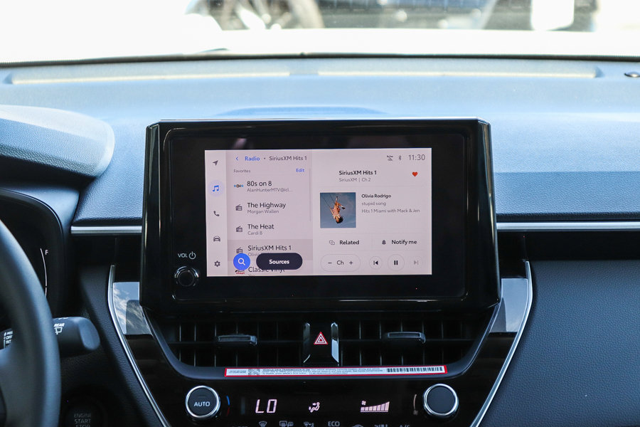 New 2026 Toyota Corolla Cross LE w/ Moonroof Package FWD image 14