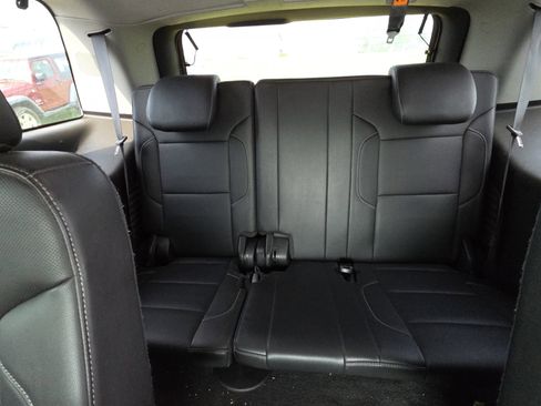 Used 2019 GMC Yukon SLT AWD/4WD image 14