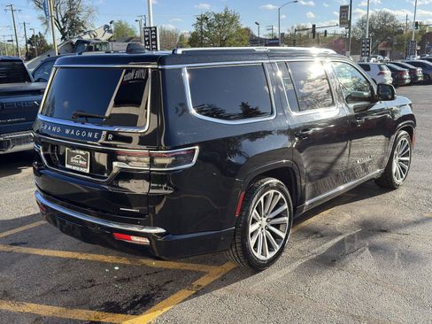 Used 2023 Jeep Grand Wagoneer Series II AWD/4WD image 12