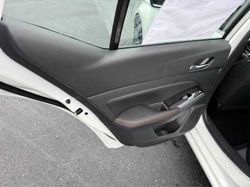 New 2025 Nissan Altima 2.5 SR image 13