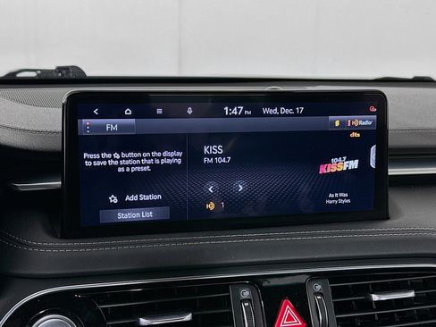 Used 2023 Genesis G70 2.0T image 21