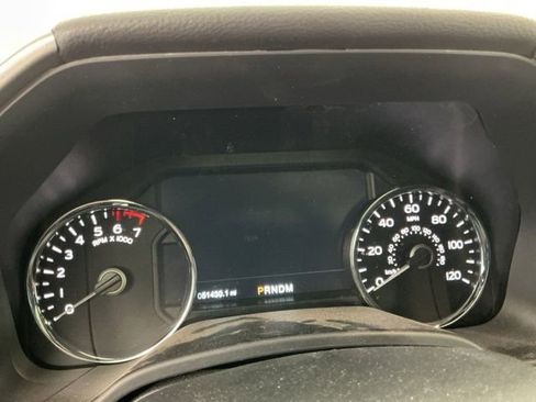Used 2019 Ford F150 Platinum w/ Equipment Group 701A Luxury AWD/4WD image 9
