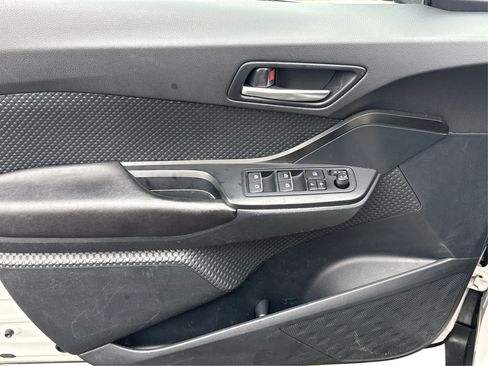 Used 2018 Toyota C-HR XLE image 21