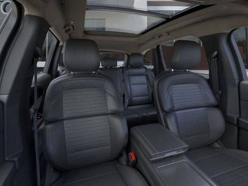 New 2026 Lincoln Nautilus Reserve AWD/4WD image 11