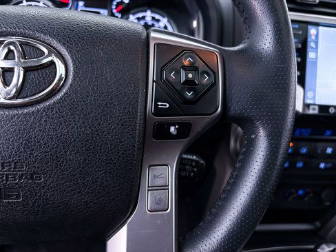 Used 2022 Toyota 4Runner Limited AWD/4WD image 33