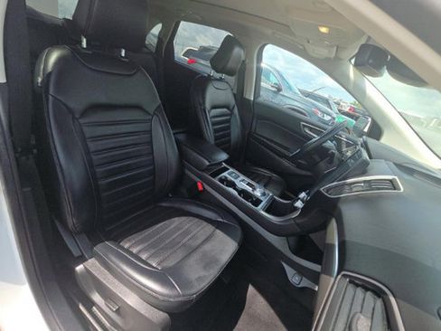 Used 2022 Ford Edge SEL w/ Convenience Package AWD/4WD image 12