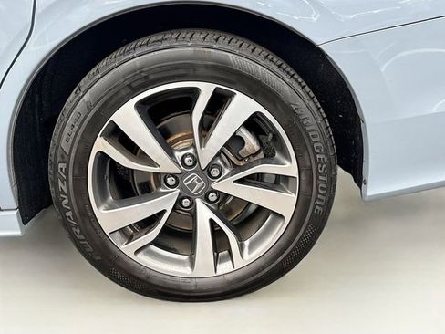 Certified 2024 Honda Odyssey Touring image 34