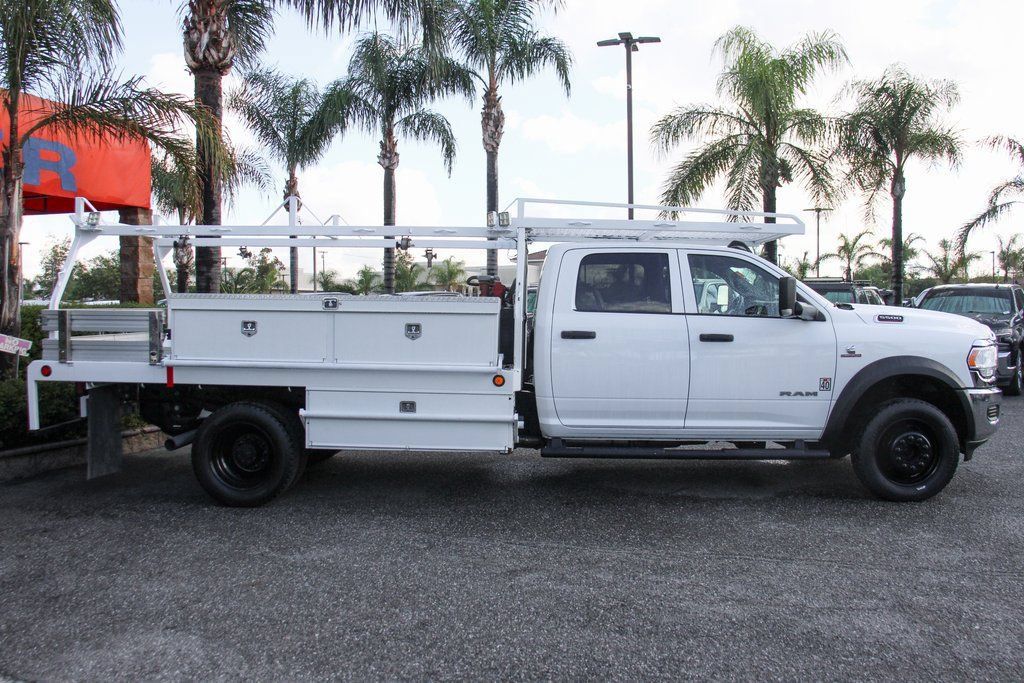Used 2022 RAM 5500 Tradesman w/ Chrome Appearance Group AWD/4WD image 12