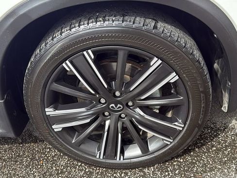 Used 2023 INFINITI QX50 Sensory w/ Accent Package image 10