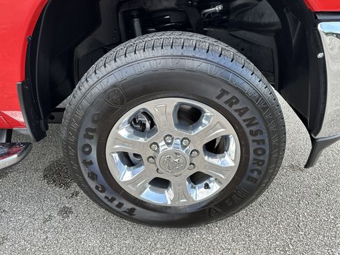 Used 2024 RAM 2500 Big Horn w/ Bed Utility Group image 13