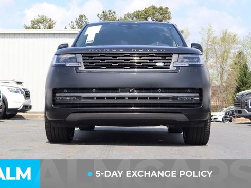 Used 2024 Land Rover Range Rover Long Wheelbase SE image 4