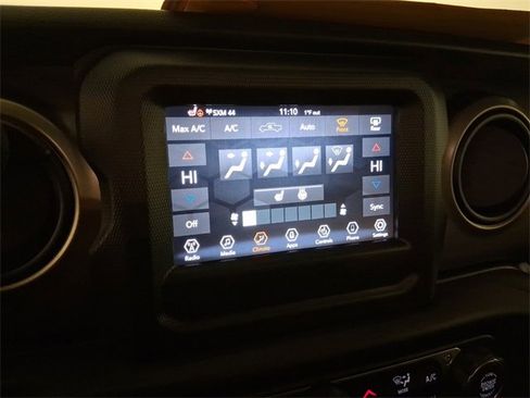 Used 2021 Jeep Gladiator Willys image 26