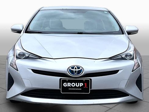 Used 2016 Toyota Prius Two image 4