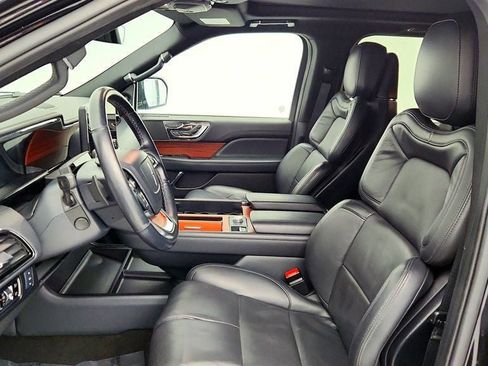 Used 2024 Lincoln Navigator Reserve image 19
