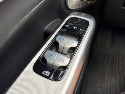 Certified 2024 Mercedes-Benz GLC 43 AMG 4MATIC image 25