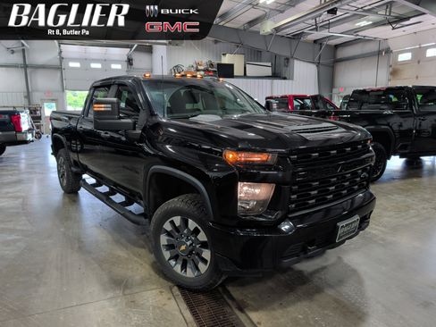 Used 2021 Chevrolet Silverado 2500 Custom w/ Custom Value Package AWD/4WD image 1