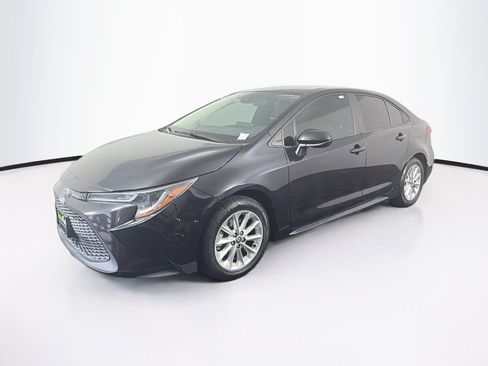 Used 2022 Toyota Corolla LE w/ LE Convenience Package FWD image 3