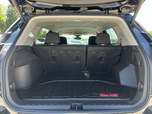 Used 2024 GMC Terrain SLE w/ Driver Convenience Package AWD/4WD image 10
