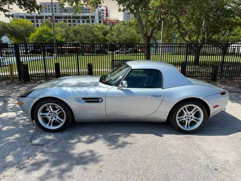 Used 2001 BMW Z8 RWD image 4