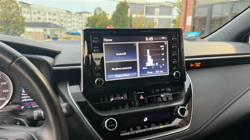 Used 2020 Toyota Corolla SE FWD image 29