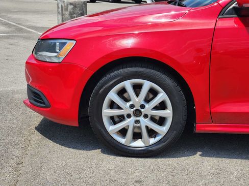 Used 2012 Volkswagen Jetta SE FWD image 8