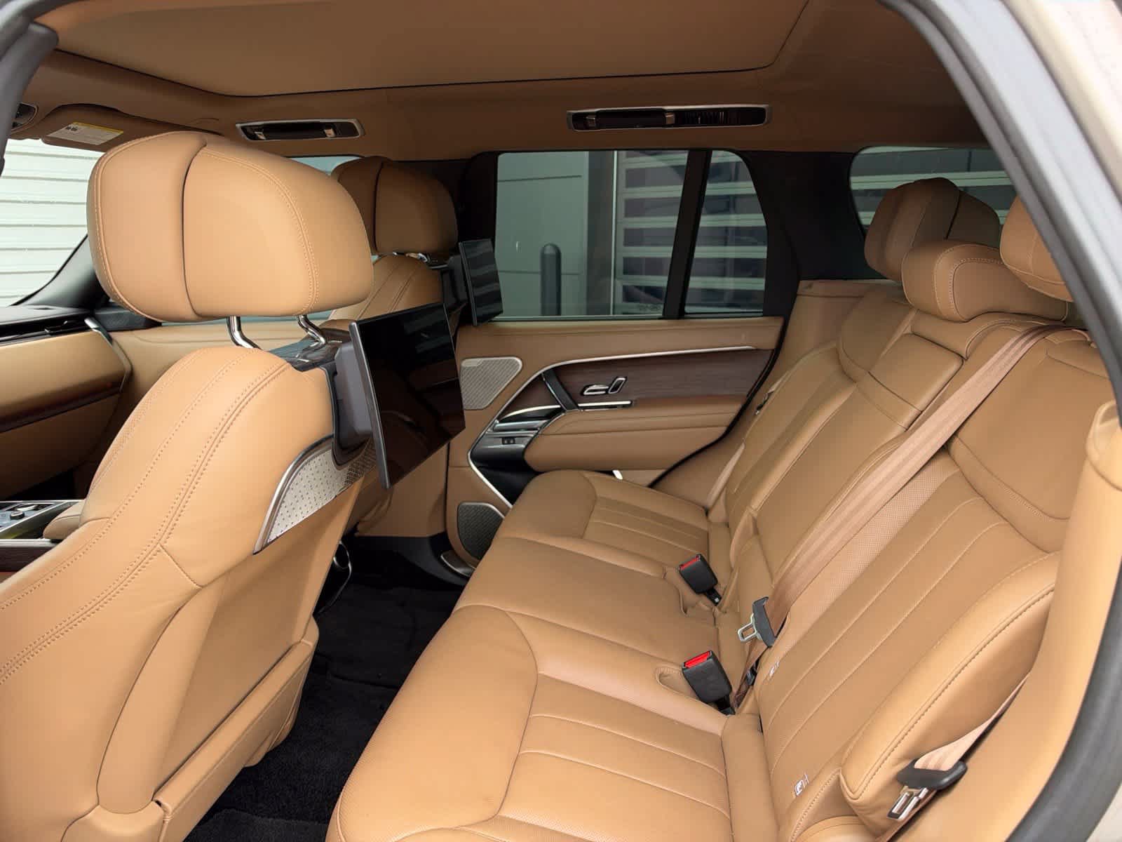 Used 2023 Land Rover Range Rover Autobiography AWD/4WD image 10
