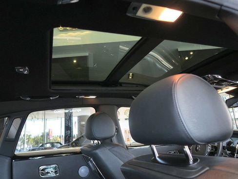 Used 2013 Rolls-Royce Ghost RWD image 26