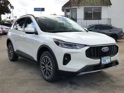 New 2025 Ford Escape SE