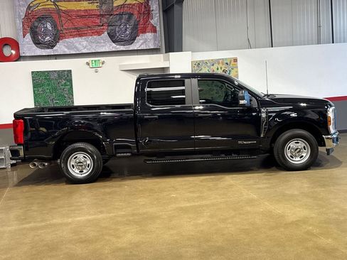 Used 2024 Ford F250 XL w/ XL Chrome Package RWD image 37