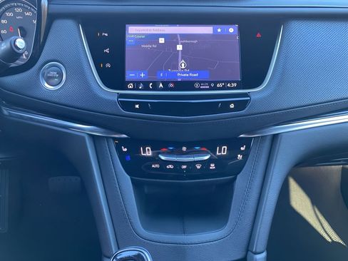 Used 2023 Cadillac XT5 Premium Luxury w/ Technology Package AWD/4WD image 21