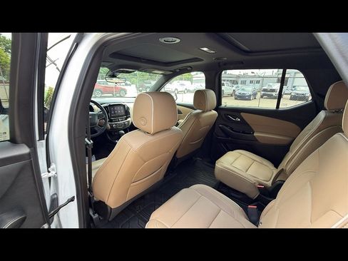 Used 2023 Chevrolet Traverse Premier w/ LPO, Floor Liner Package AWD/4WD image 25