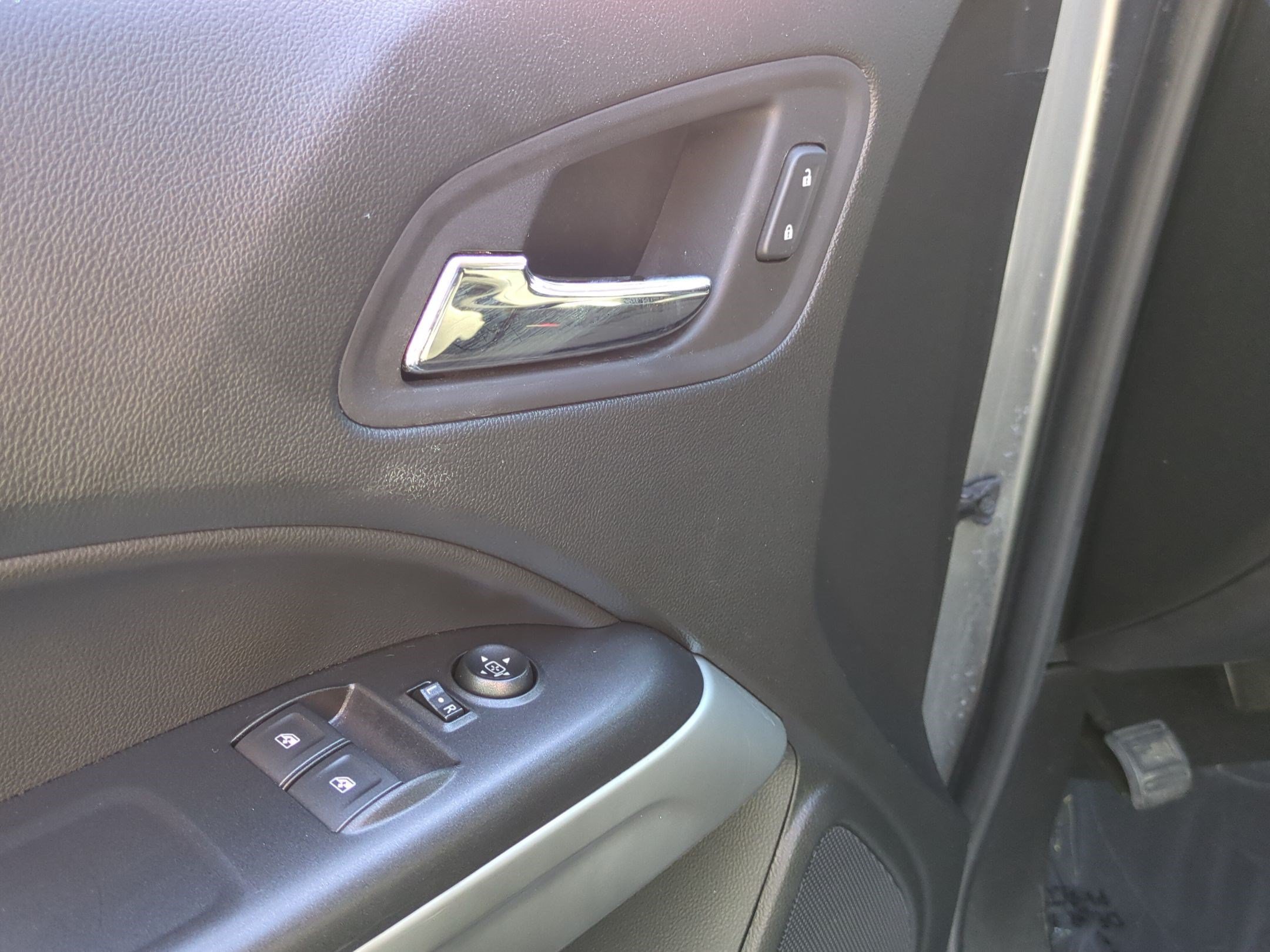 Used 2022 Chevrolet Colorado LT w/ LT Convenience Package AWD/4WD image 15